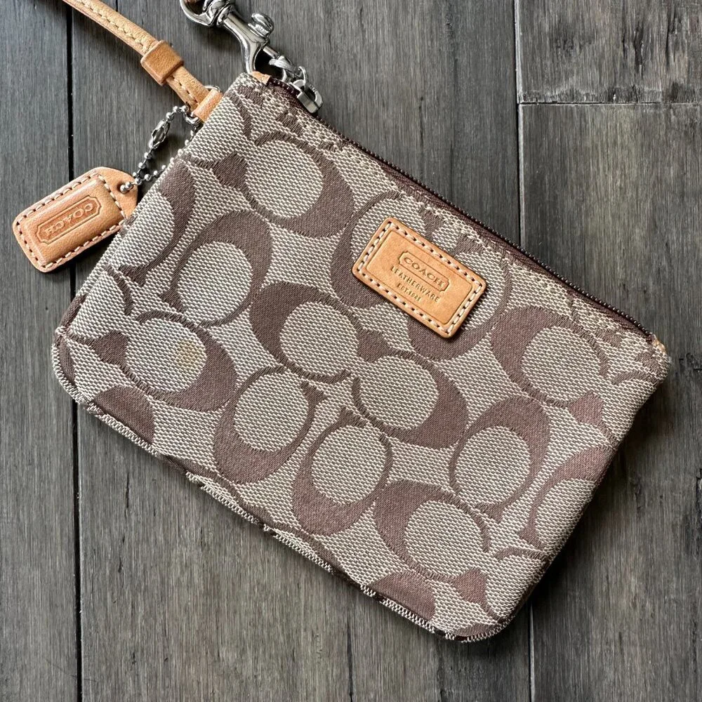 Vintage Y2K Coach Signature Canvas Khaki Tan Wristlet Wallet Mini Bag Purse